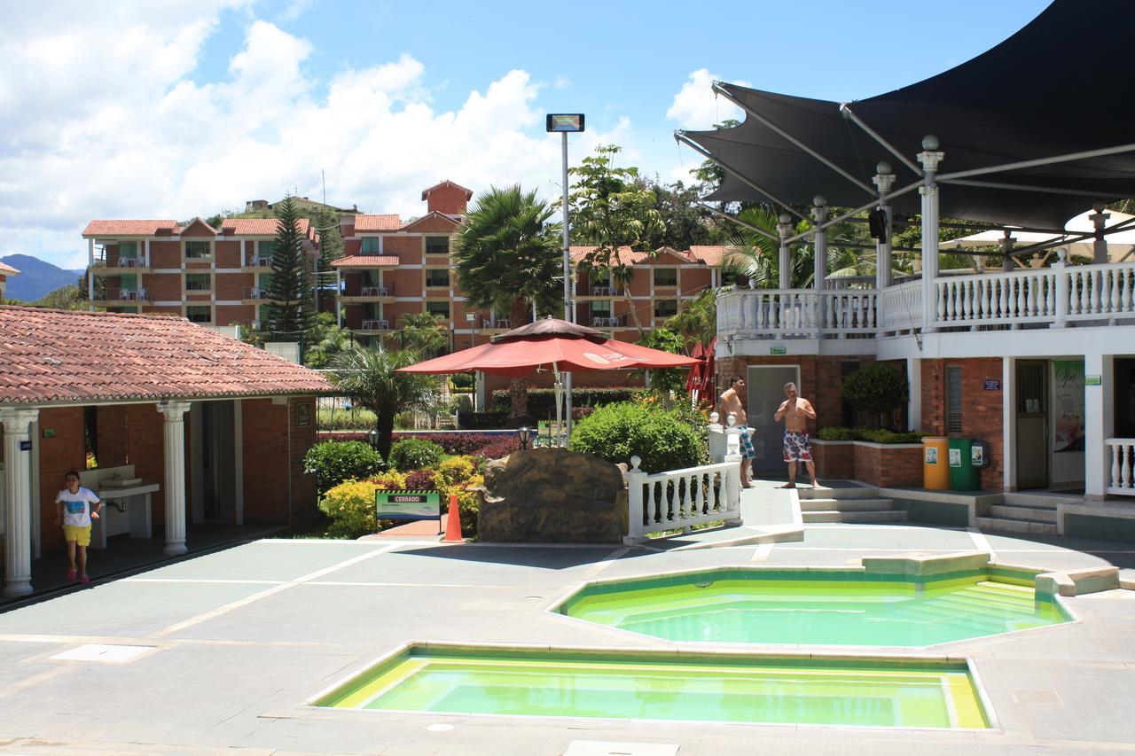 Termales Santa Monica Hotel Choachi Exterior photo